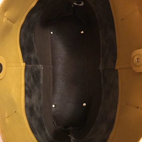 Multi Colored Purse - Picture 4 of 5